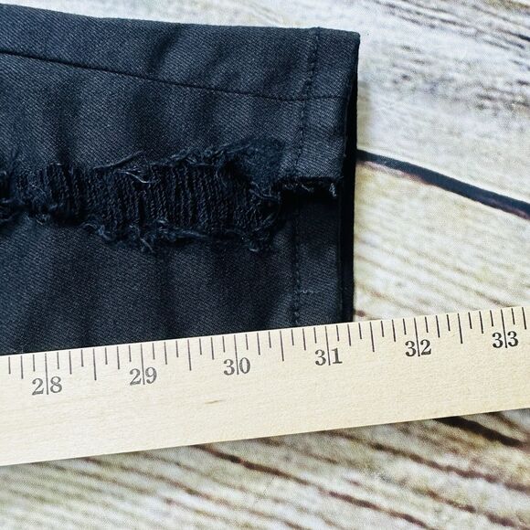 KanCan Jeans Women’s Sz.7/27 Black Distressed Mid Rise Skinny Button-fly Pants - Picture 11 of 12